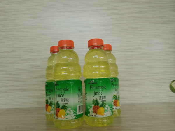 菠萝粒 